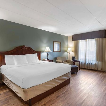 Best Western Plus Steeplegate Inn Davenport Esterno foto