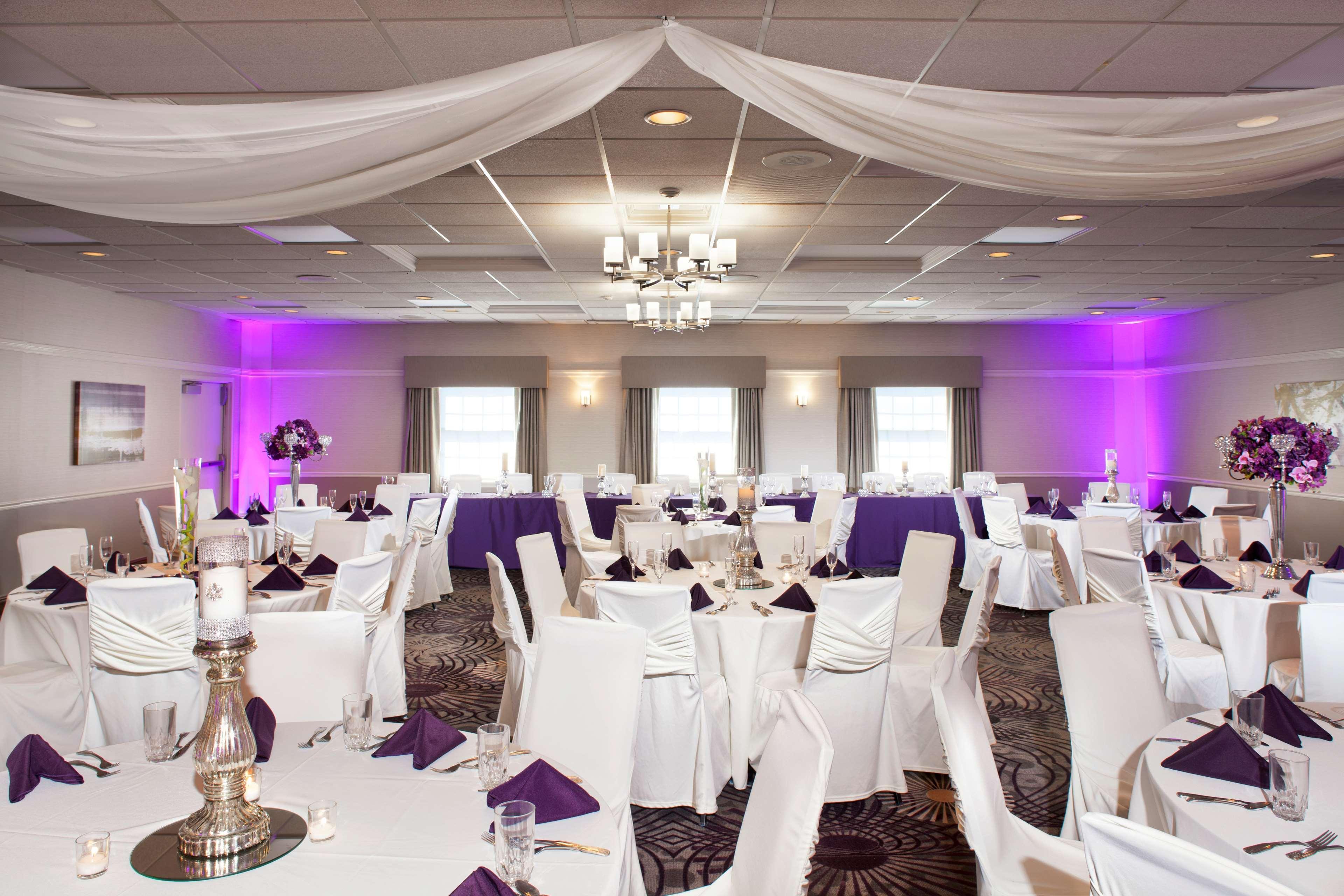 Best Western Plus Steeplegate Inn Davenport Esterno foto