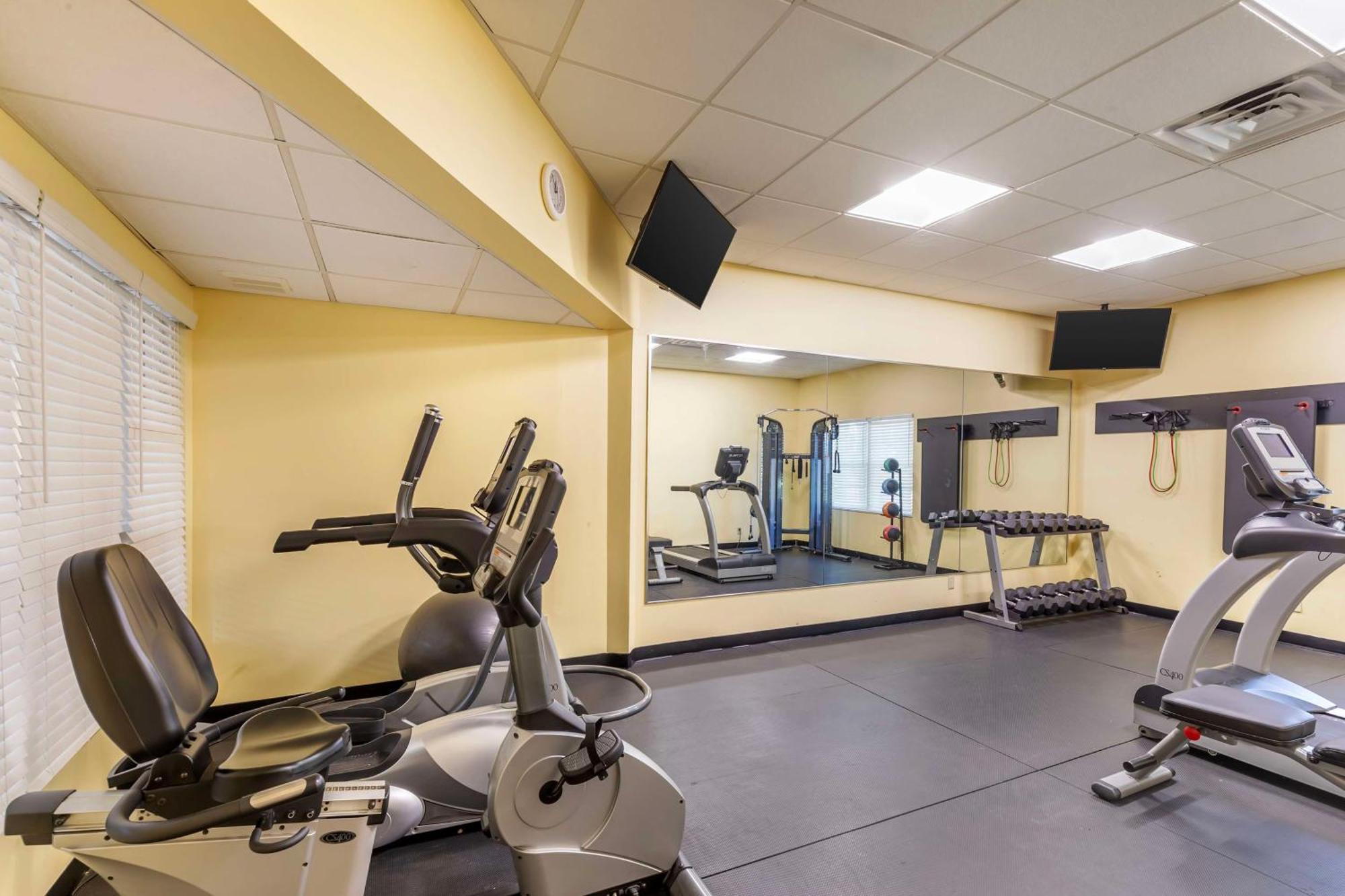 Best Western Plus Steeplegate Inn Davenport Esterno foto
