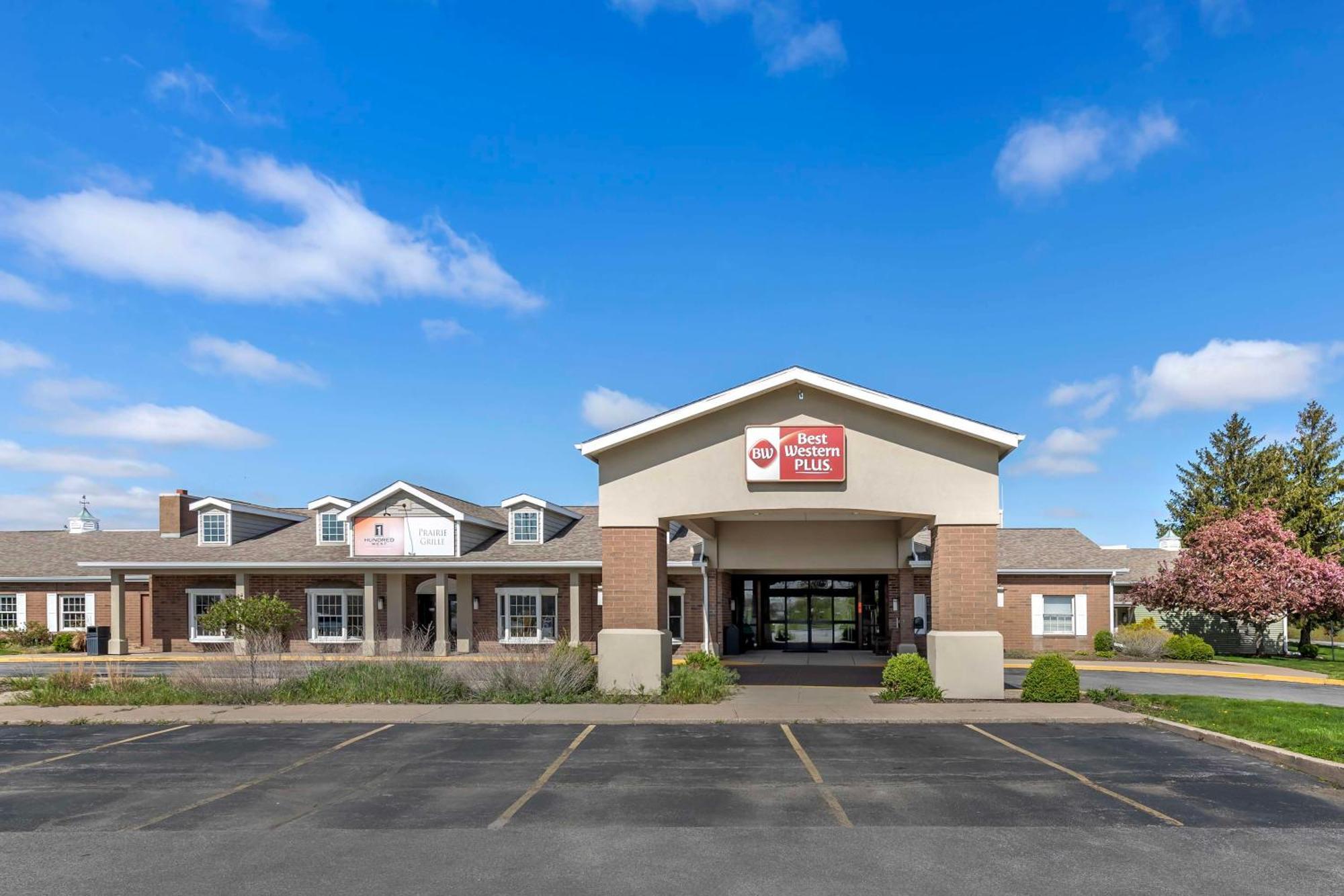 Best Western Plus Steeplegate Inn Davenport Esterno foto